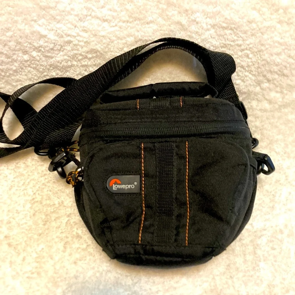 Lowepro Adventura TLZ 15 Case Top Loading Zoom Bag